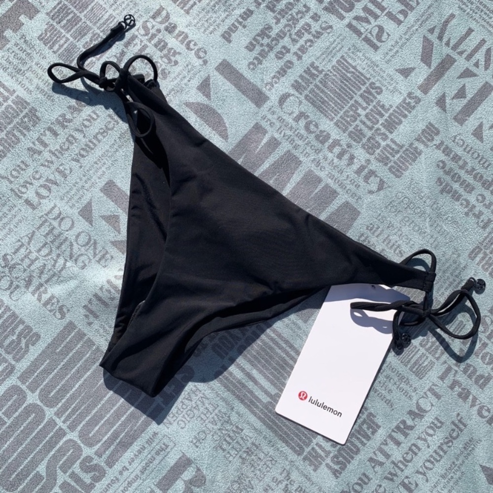 ISO LULULEMON SUN SOAKER BIKINI BOTTOMS 2 BLACK